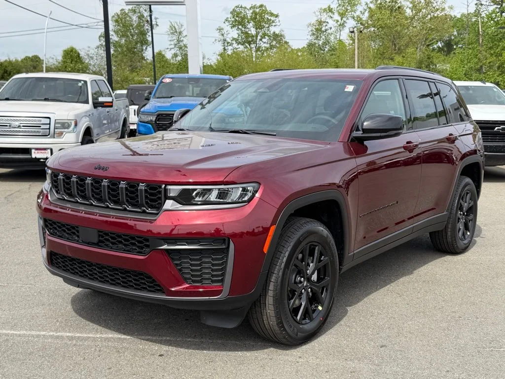 New 2026 Red Jeep Altitude image 9