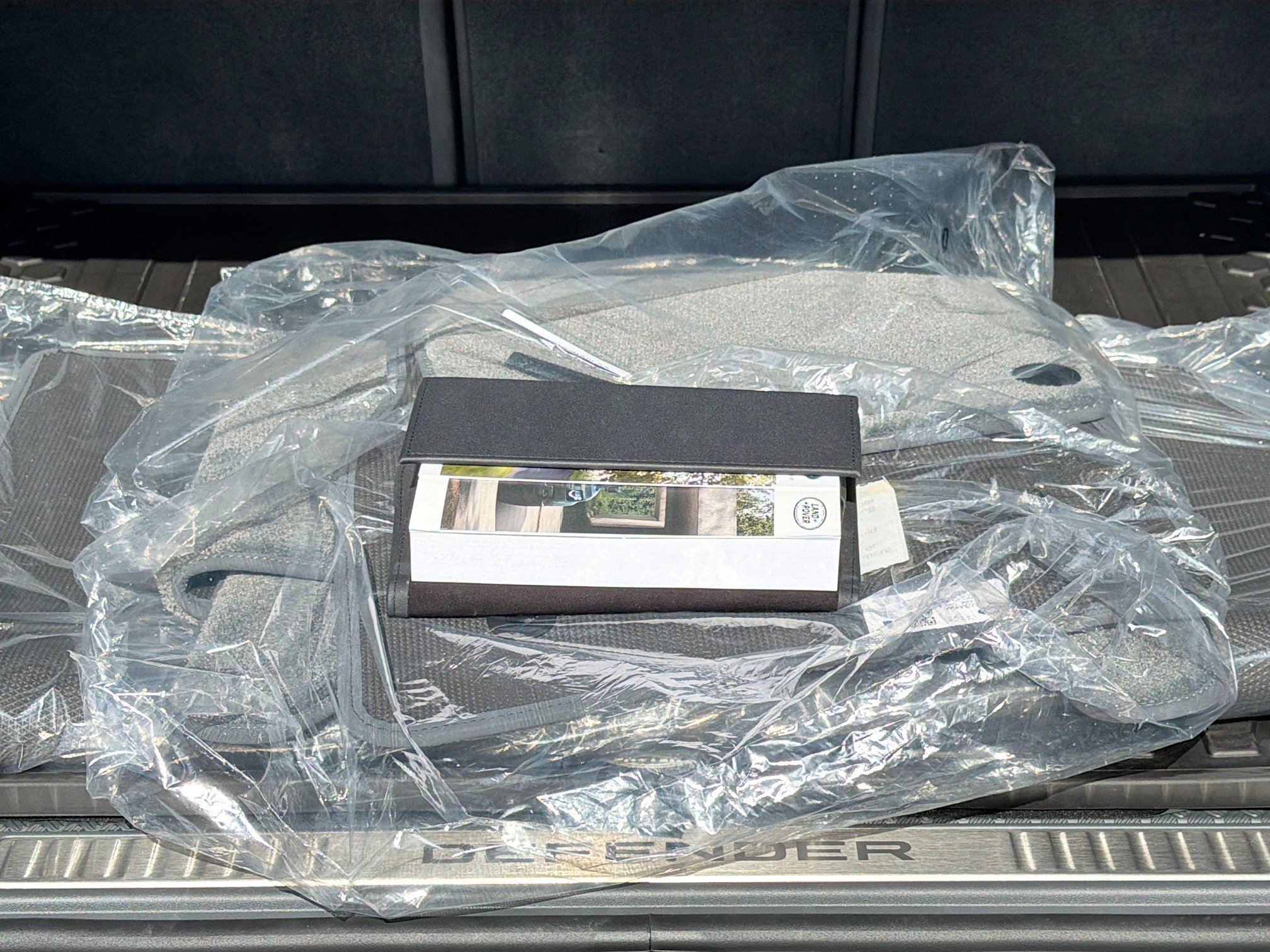 New 2026 Charente Grey Land Rover OCTA image 43