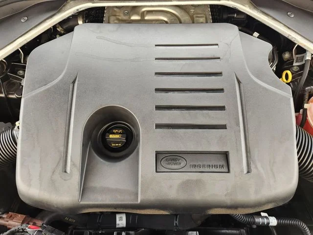 Certified Used 2024 Black Land Rover SE image 30