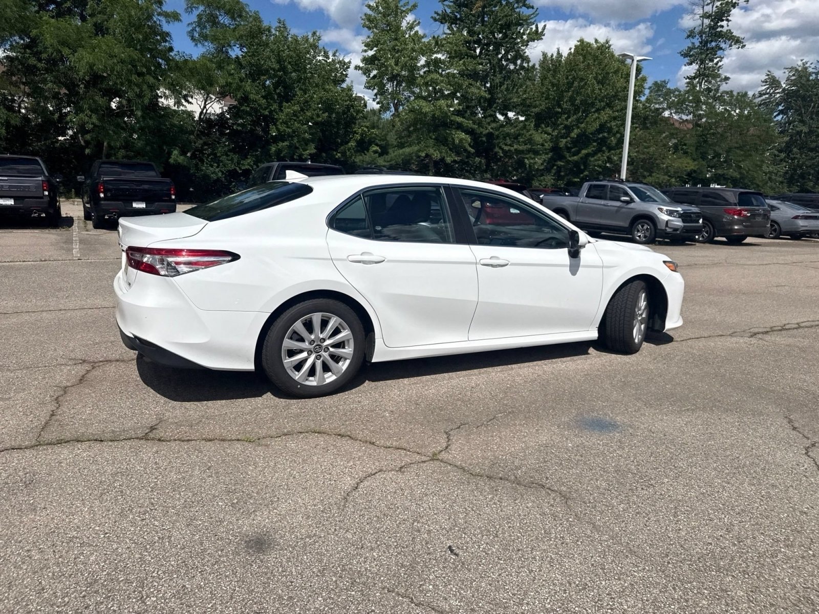 Used 2020 Super White Toyota LE image 29