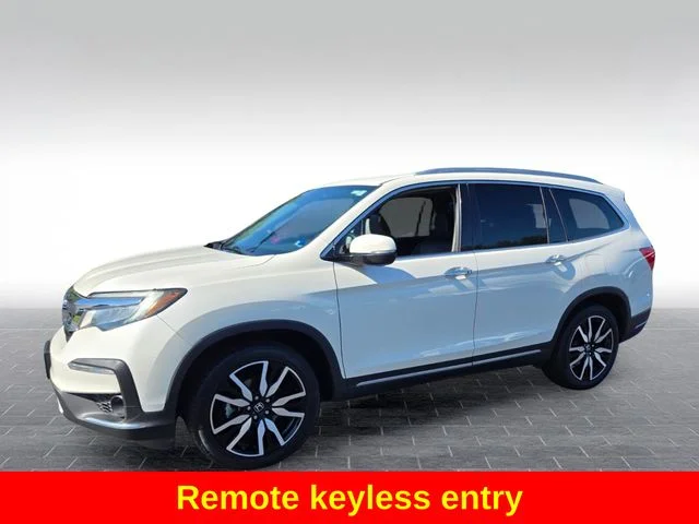 Used 2019 White Honda Touring image 4