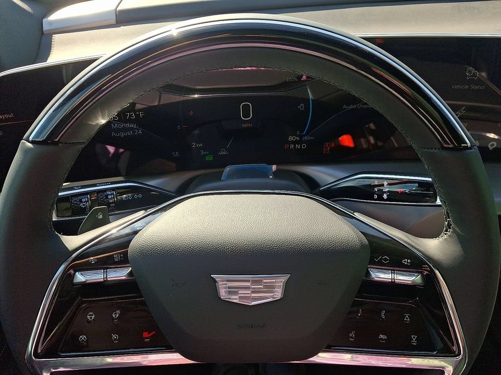 New 2027 Vibrant White Tricoat Cadillac Luxury image 9