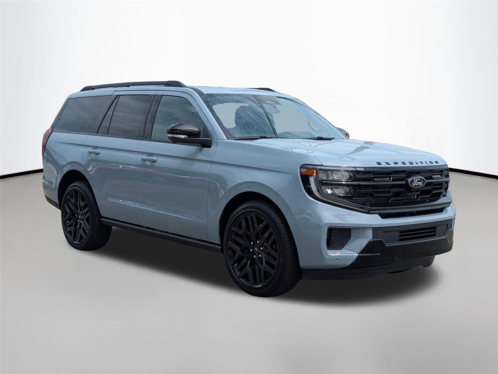 New 2026 Glacier Gray Metallic Tri-Coat Ford Platinum® image 3