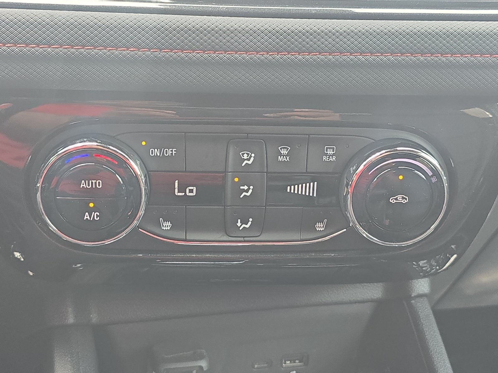 Used 2025 Mosaic Black Metallic Chevrolet RS image 17