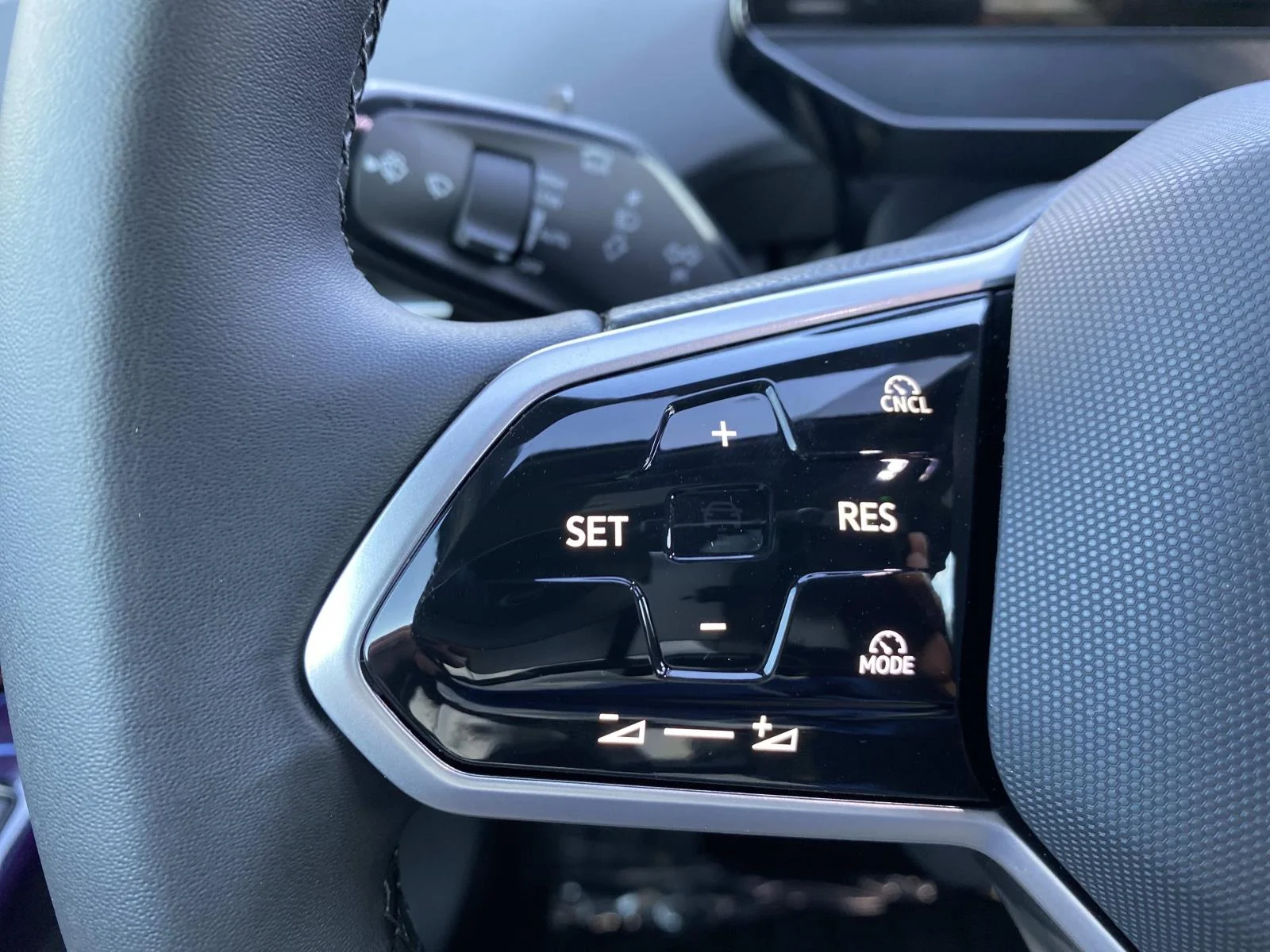 2025 Volkswagen ID.4 PRO - Photo 13