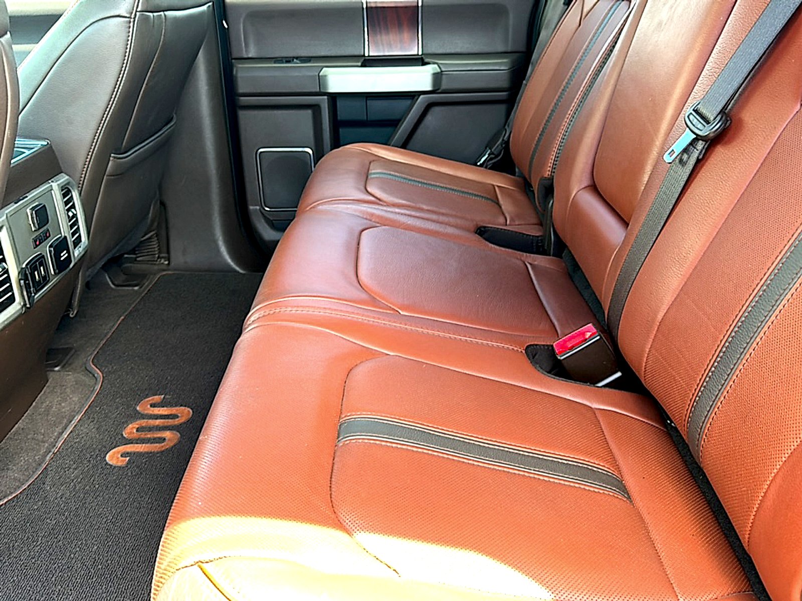 Used 2018 Guard Metallic Ford King Ranch image 19