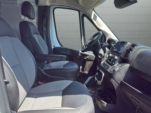 Used 2025 White Ram High Roof image 10