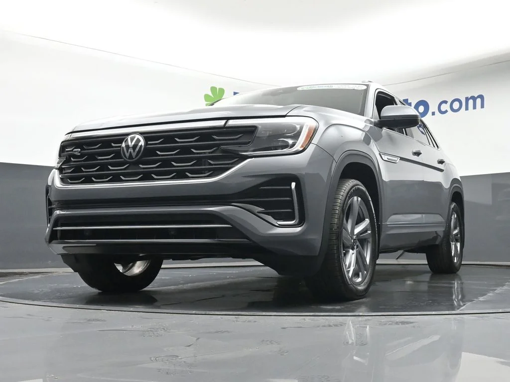 Used 2024 Gray Volkswagen 2.0T SEL R-Line image 8