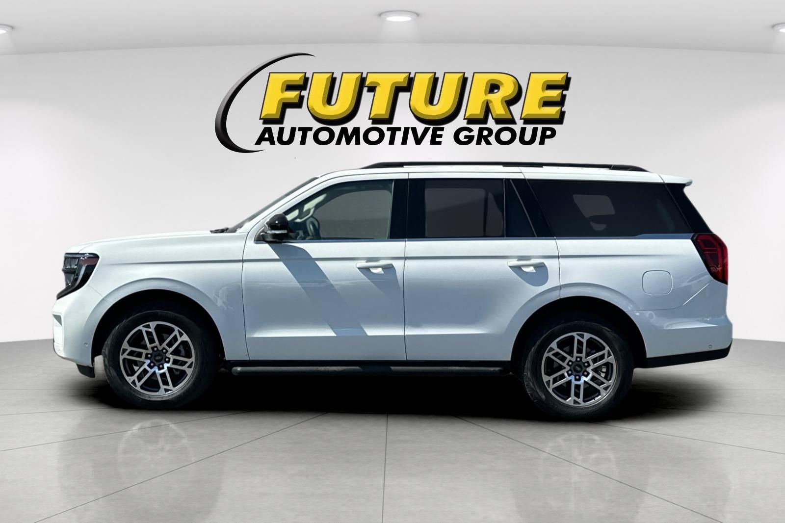 Used 2025 White Ford Active image 6