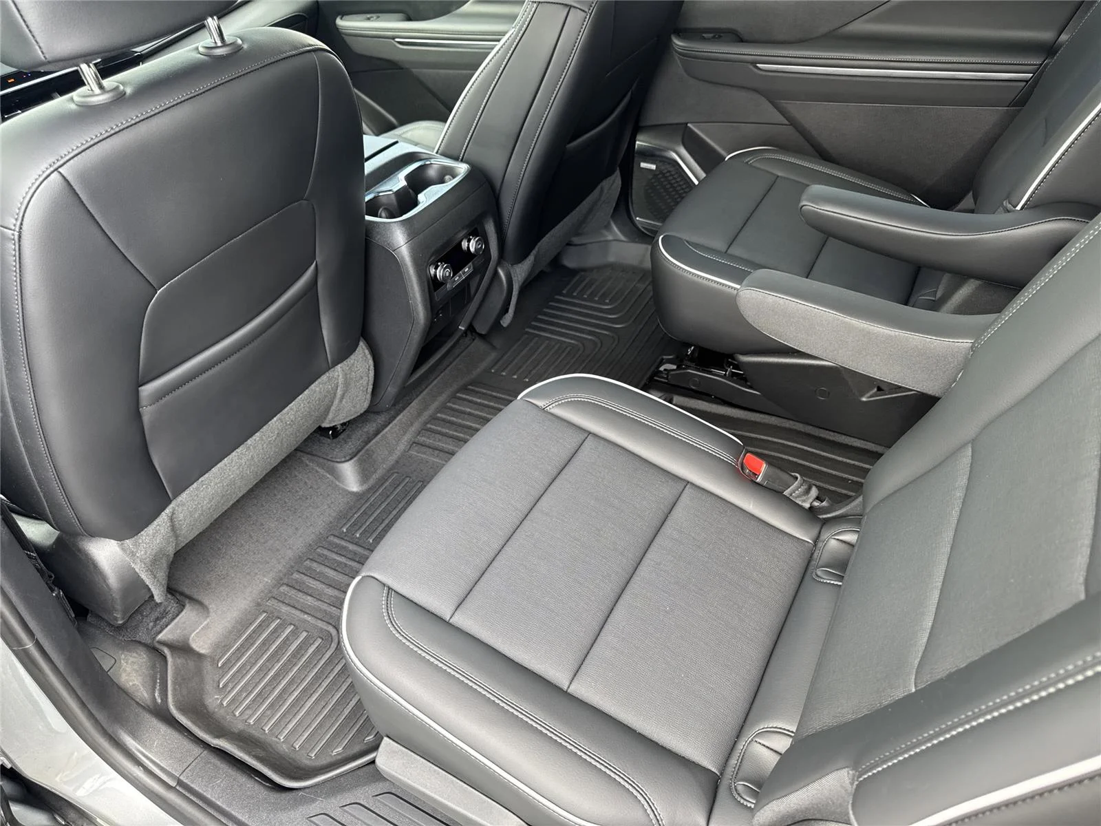 Used 2026 Moonstone Gray Metallic Buick Preferred image 29