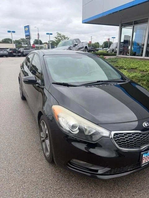 Used 2015 Black Kia EX image 2