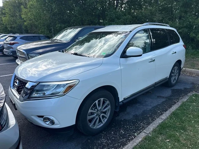 2016 Nissan Pathfinder SL