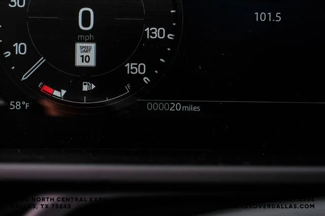 New 2026 Fuji White Land Rover X-Dynamic SE image 21