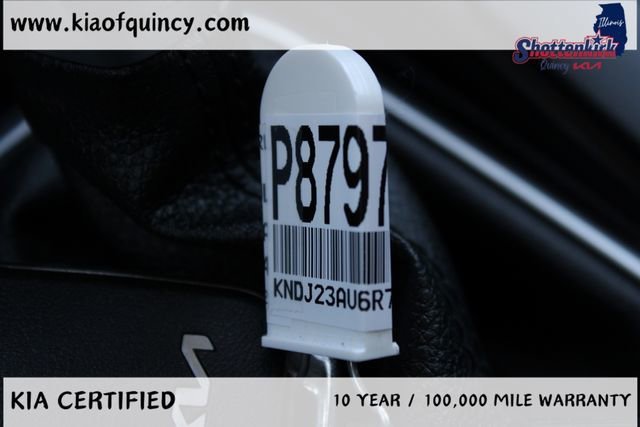 Used 2024 White_pearl Kia LX image 31