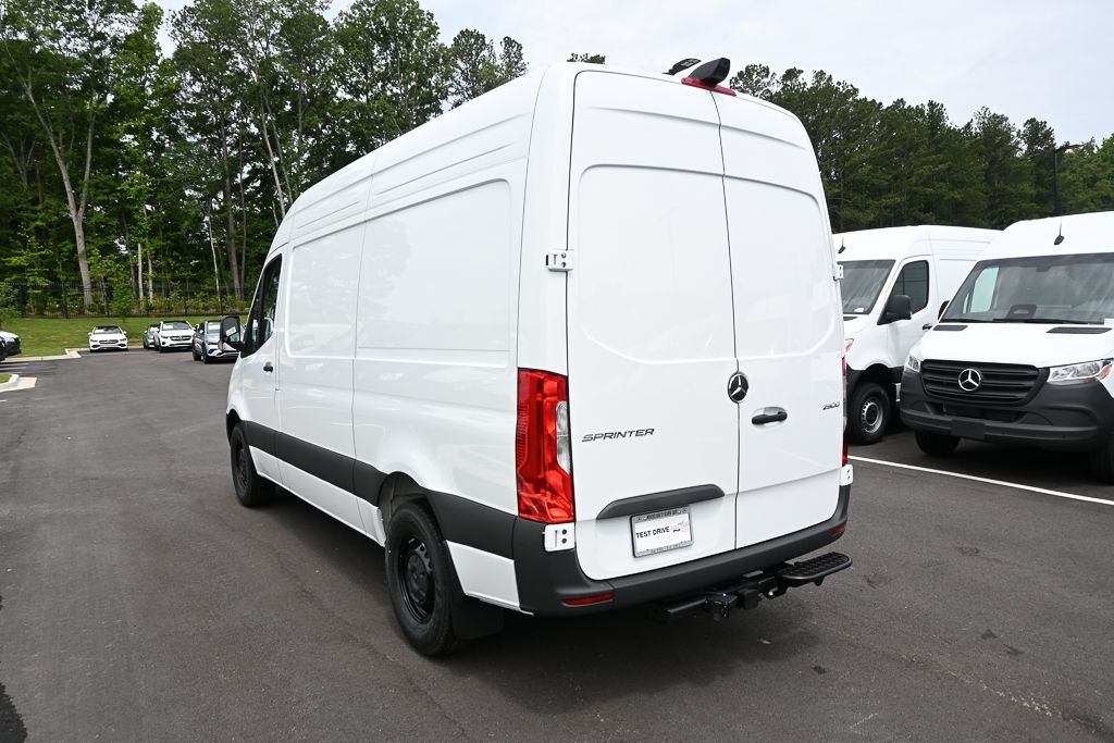 New 2026 Arctic White Mercedes-Benz  image 4