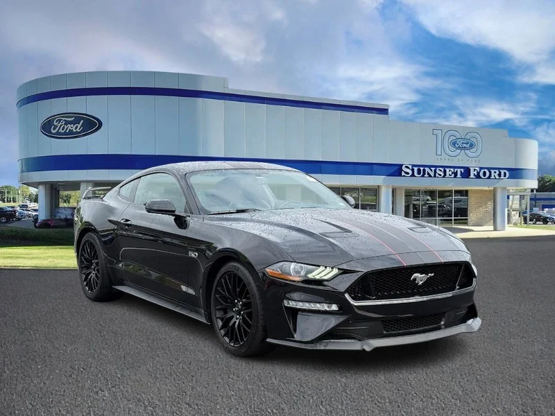 2019 Ford Mustang GT Coupe Premium's photo
