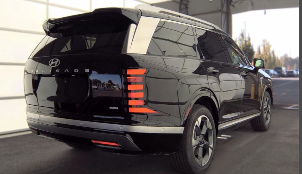 Used 2026 Black Hyundai Limited image 3