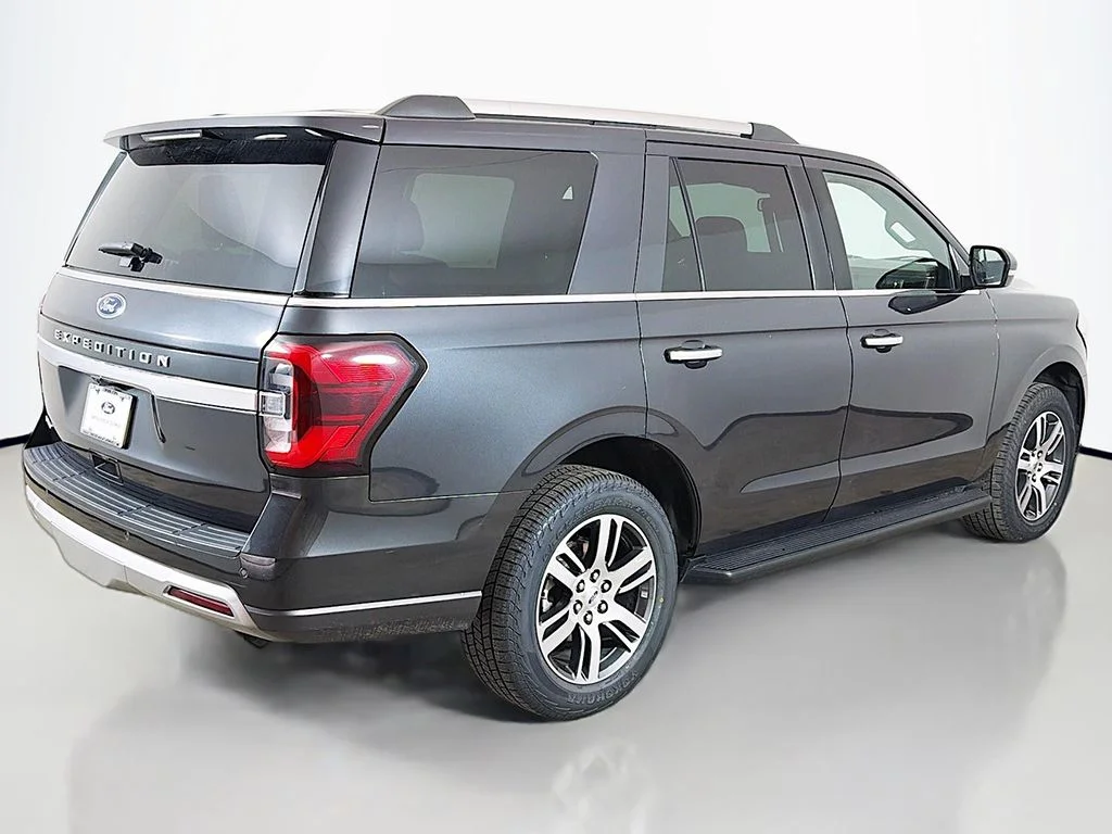 Used 2024 Dark Matter Gray Metallic Ford Limited image 16