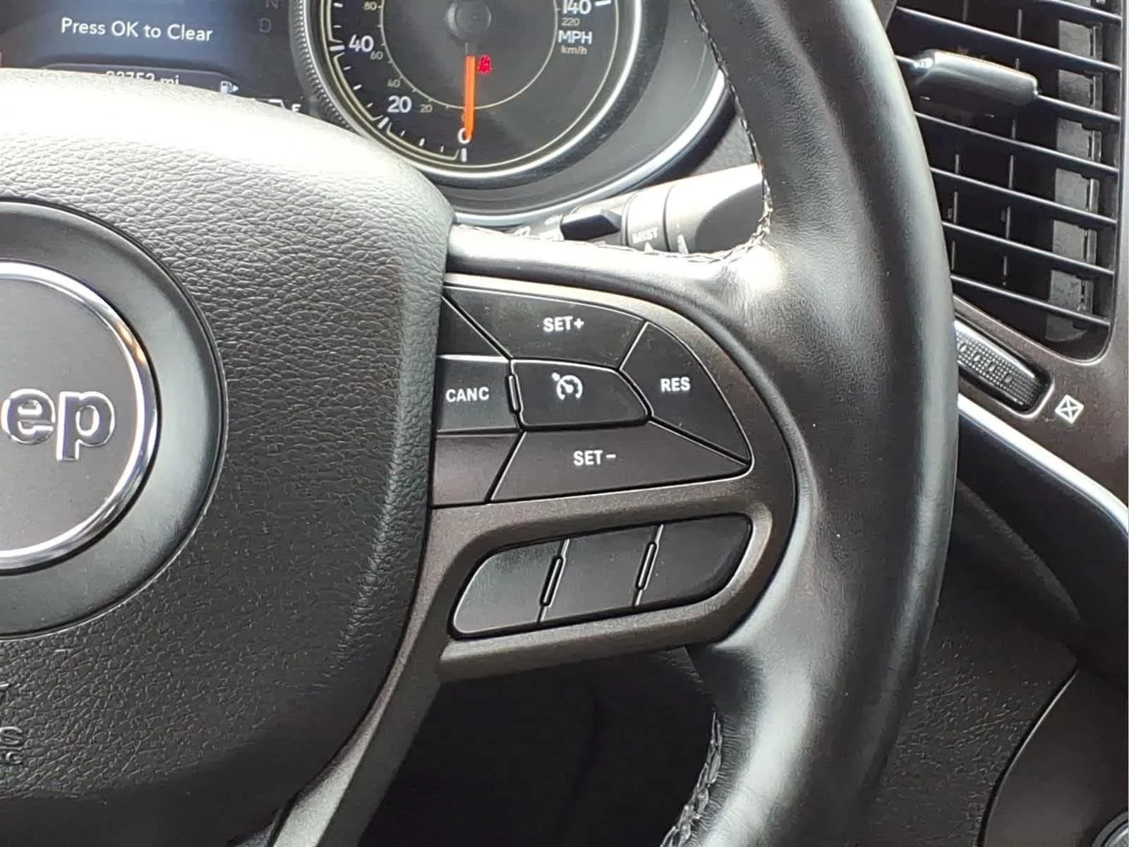Used 2021 Olive Green Pearlcoat Jeep Trailhawk image 22