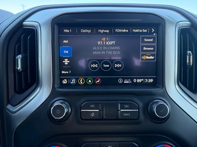 Used 2020 SUMMIT WHITE Chevrolet LTZ image 10