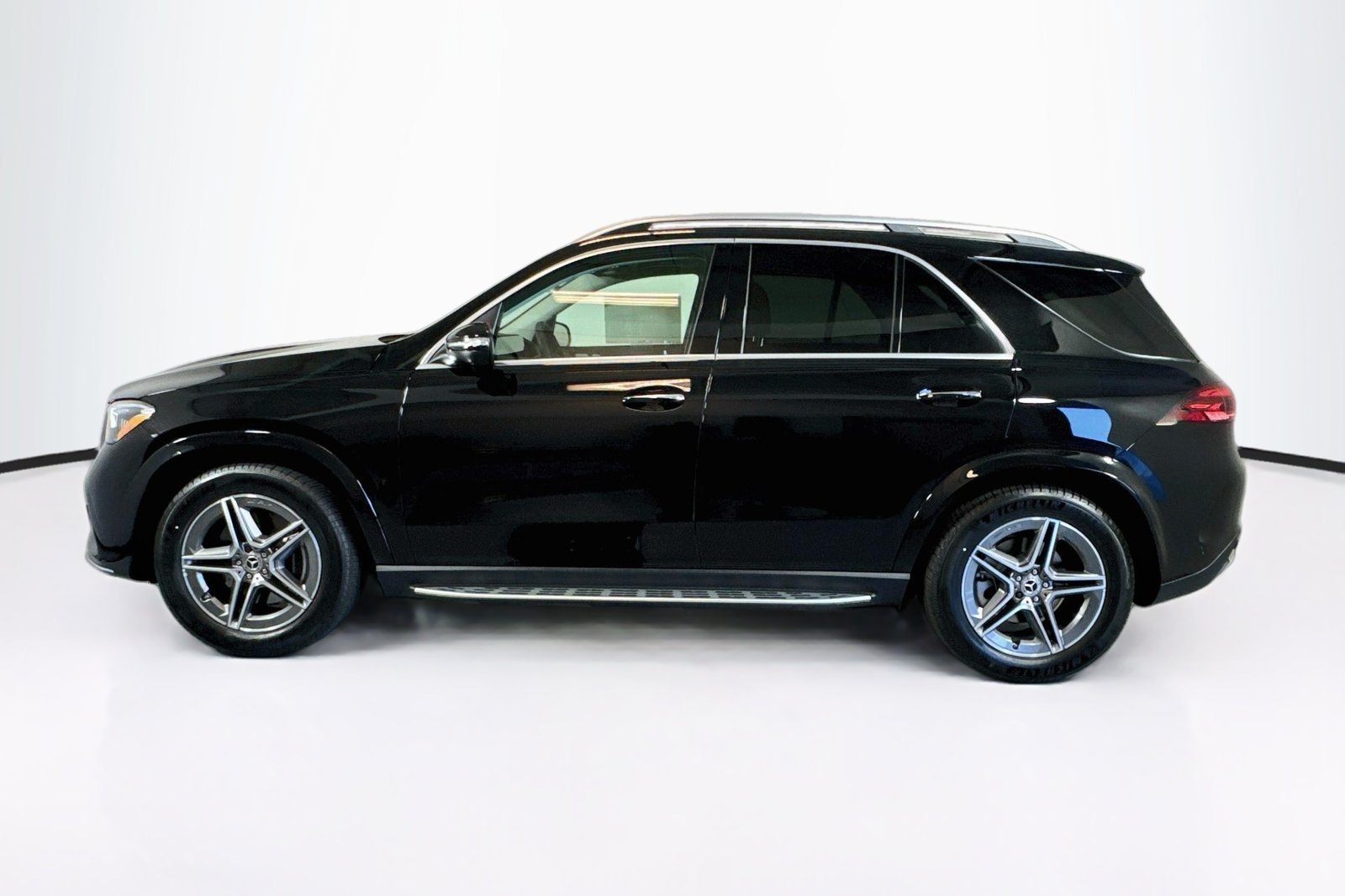 New 2026 Black Mercedes-Benz GLE 450 image 8