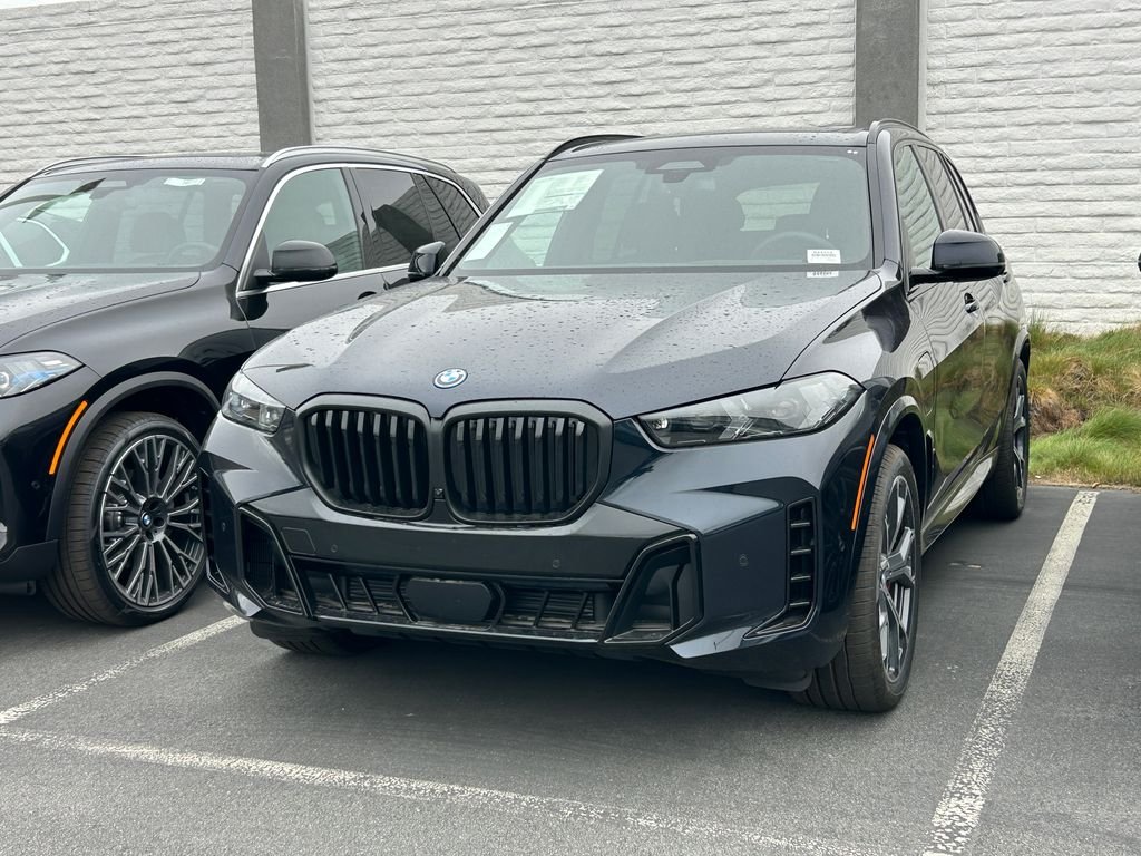 New 2026 Carbon Black Metallic BMW xDrive50e image 2