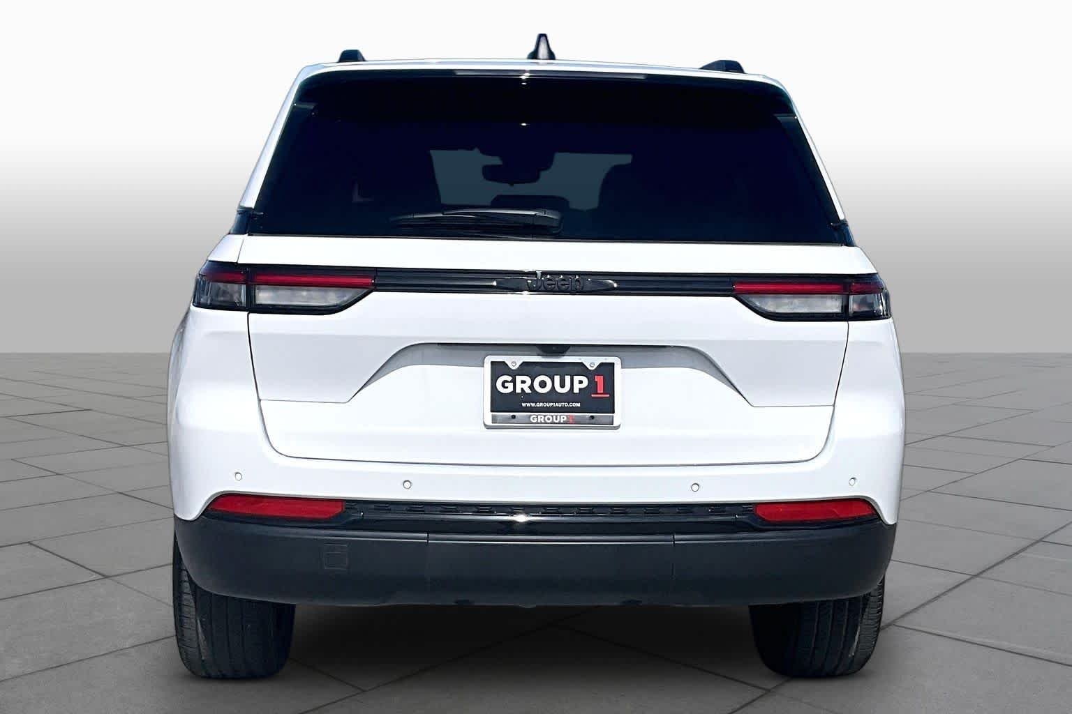Used 2024 Bright White Clearcoat Jeep Altitude image 5