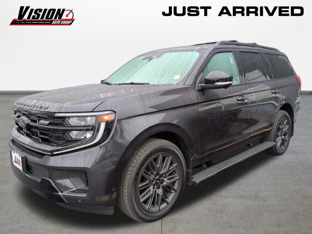 2025 Ford Expedition Platinum 4x4's photo