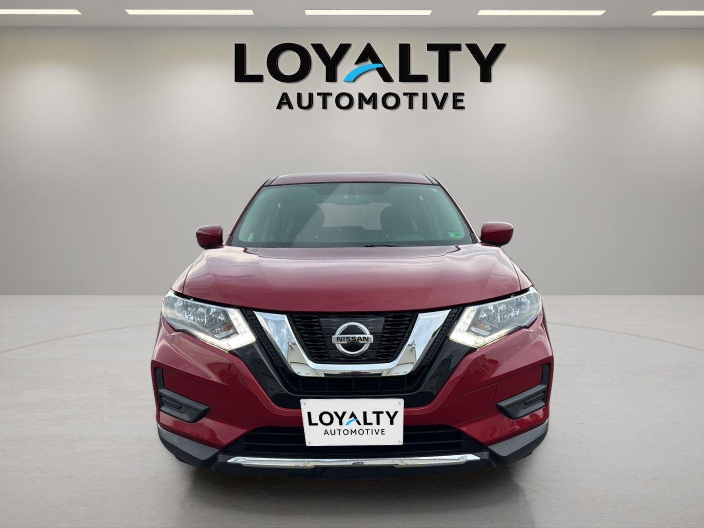 Used 2017 Palatial Ruby Nissan S image 8