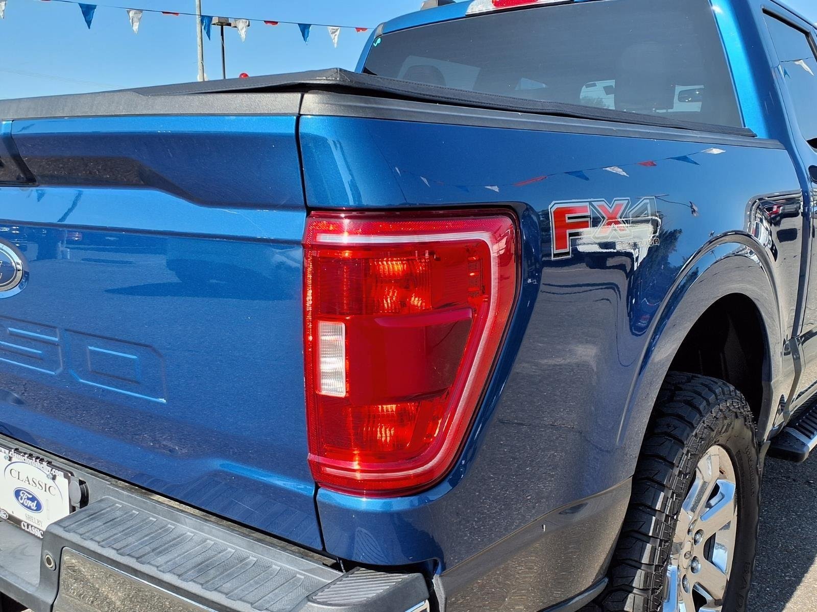 Used 2022 Blue Ford XLT image 17