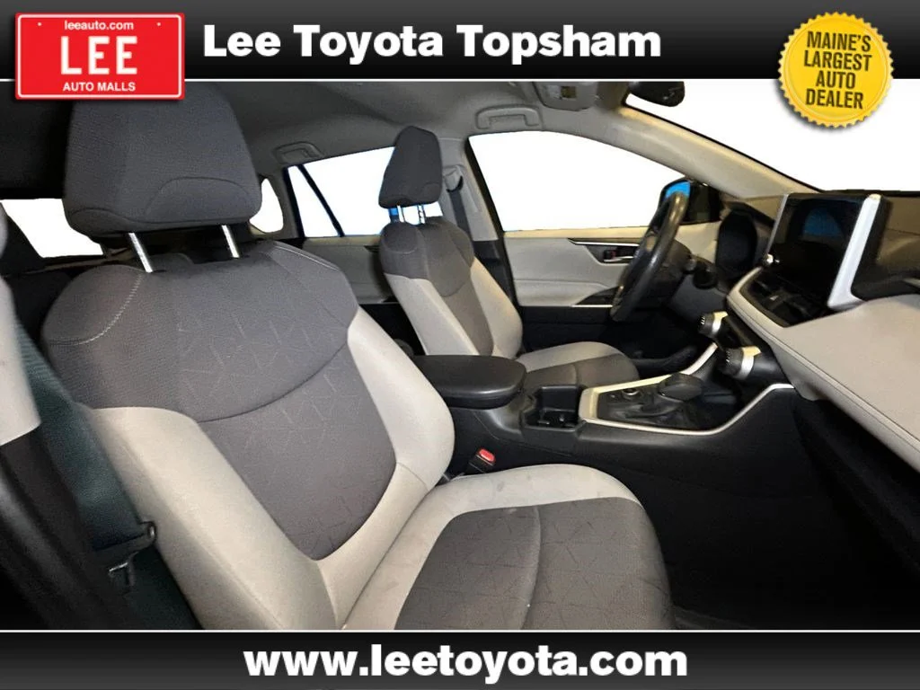 Certified Used 2025 Blueprint Toyota Hybrid XLE image 15