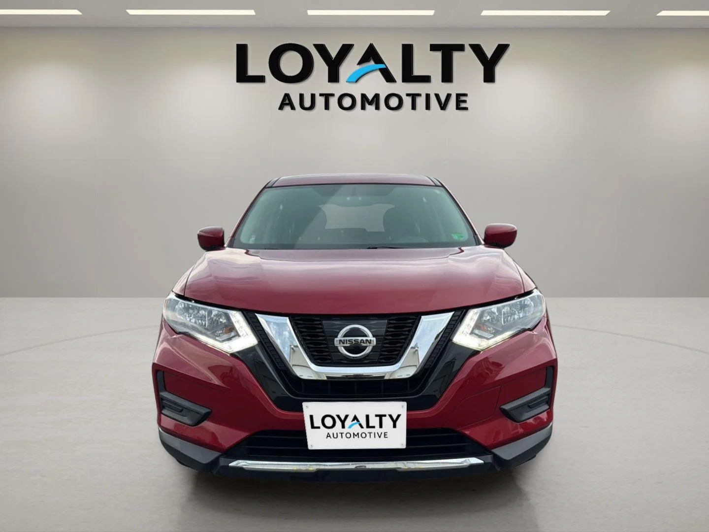 Used 2017 Palatial Ruby Nissan S image 8