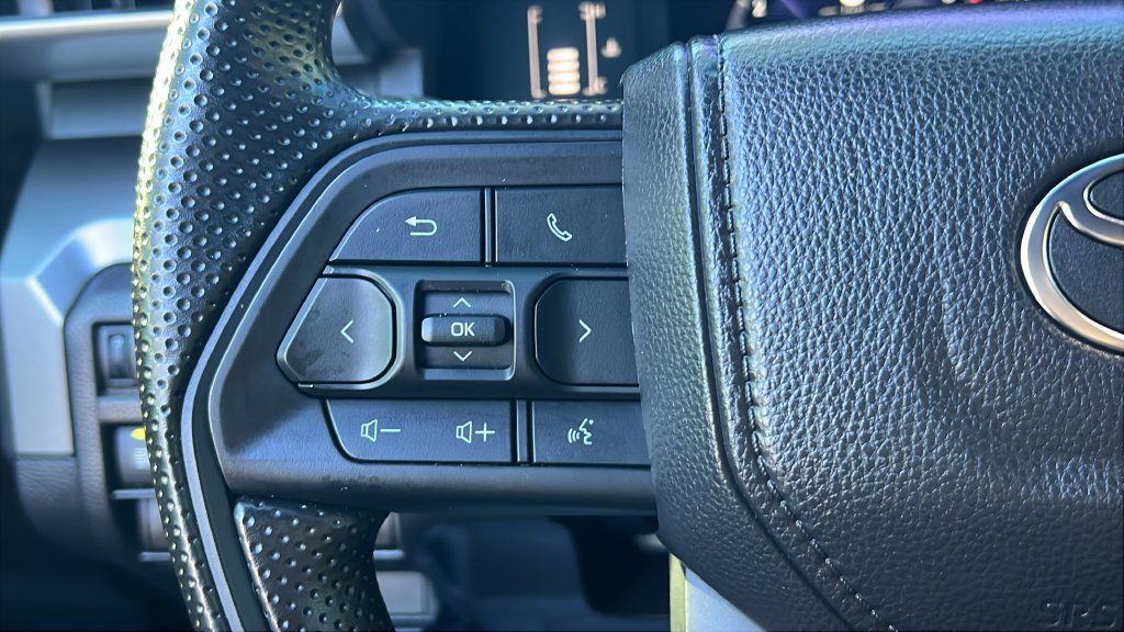 Used 2026  Toyota SR5 image 19
