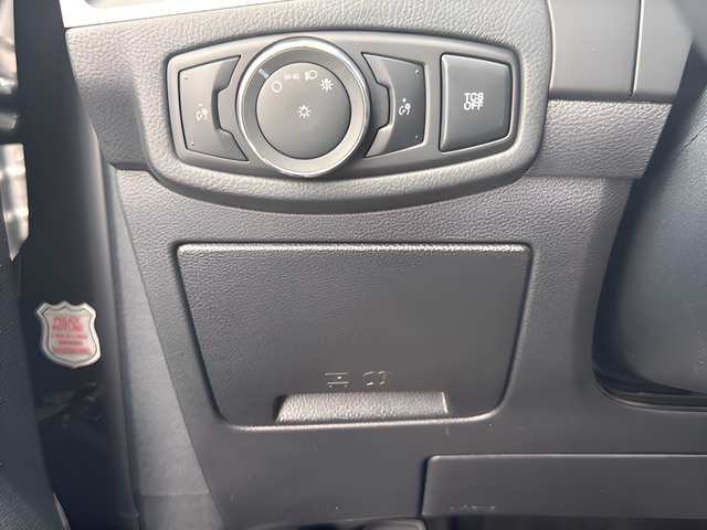 Used 2024 Gray Ford SEL image 23