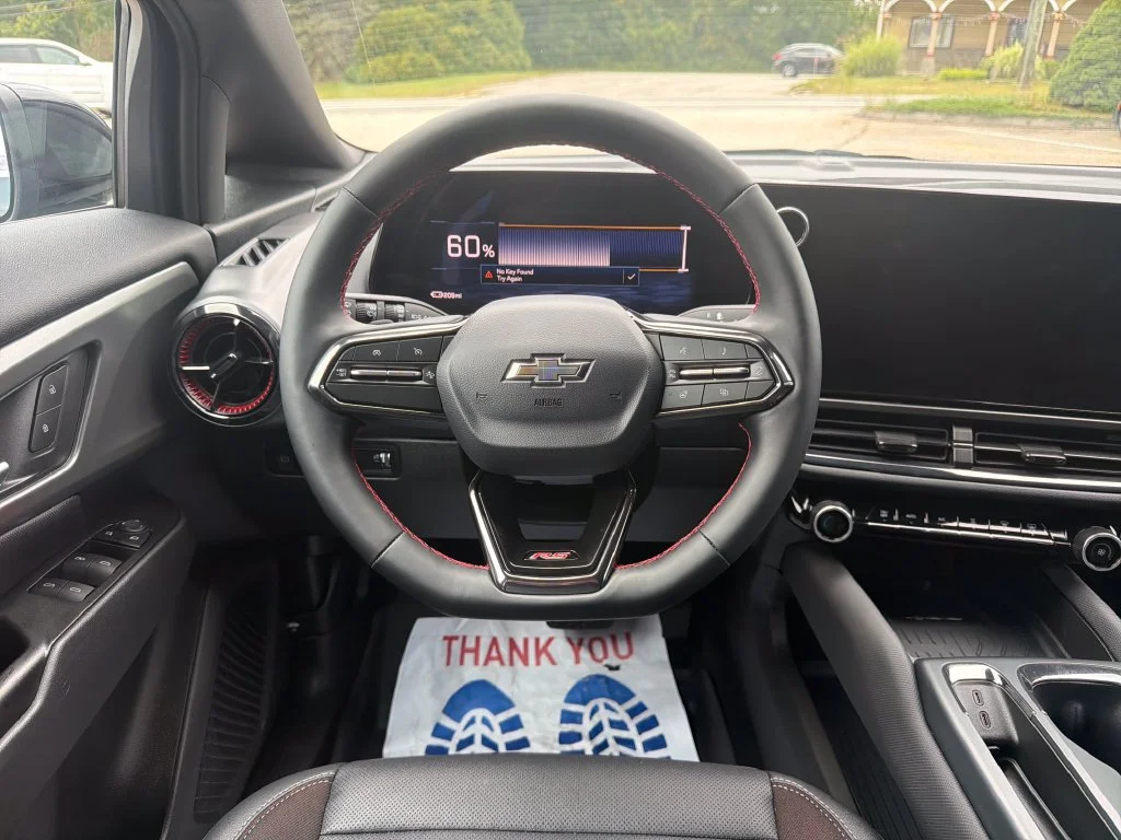 2025 Chevrolet Equinox EV RS - Photo 44