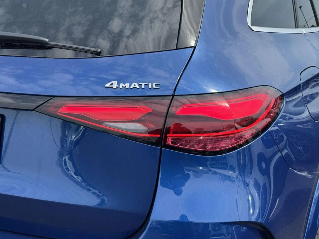 New 2026 Blue Mercedes-Benz GLC 300 image 14