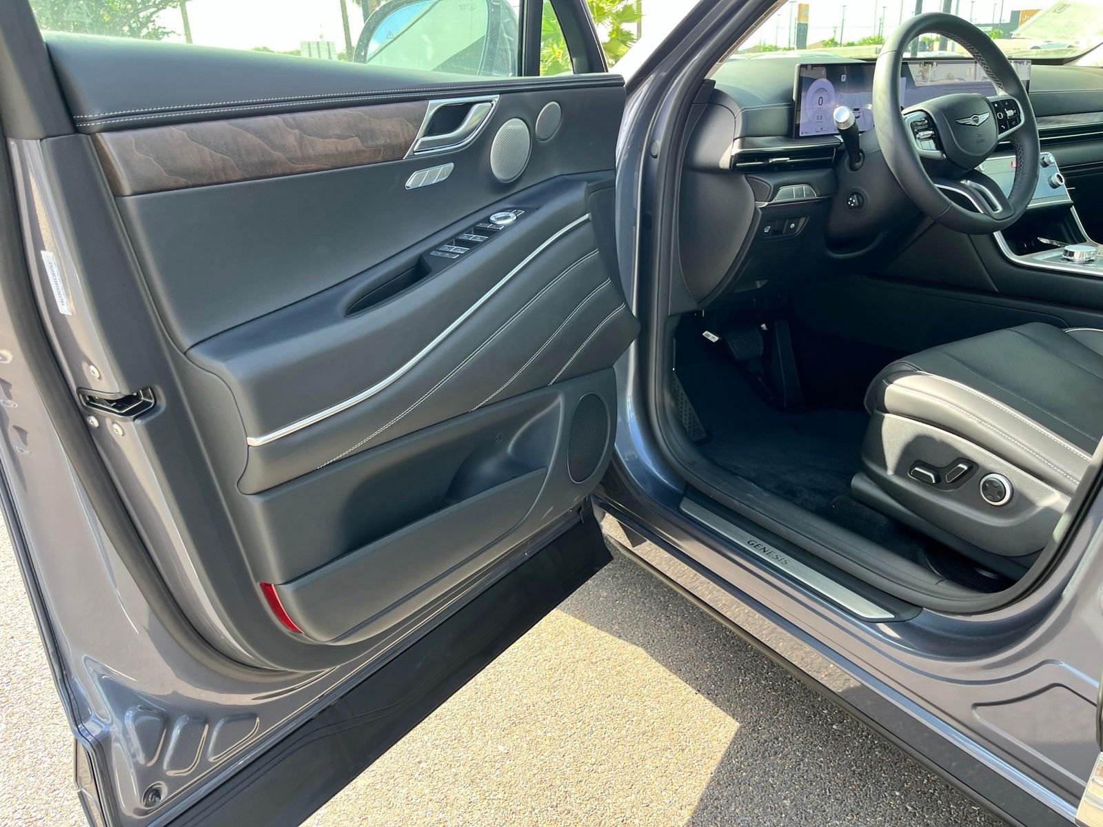 New 2027 Blue Genesis 2.5T ADVANCED image 14