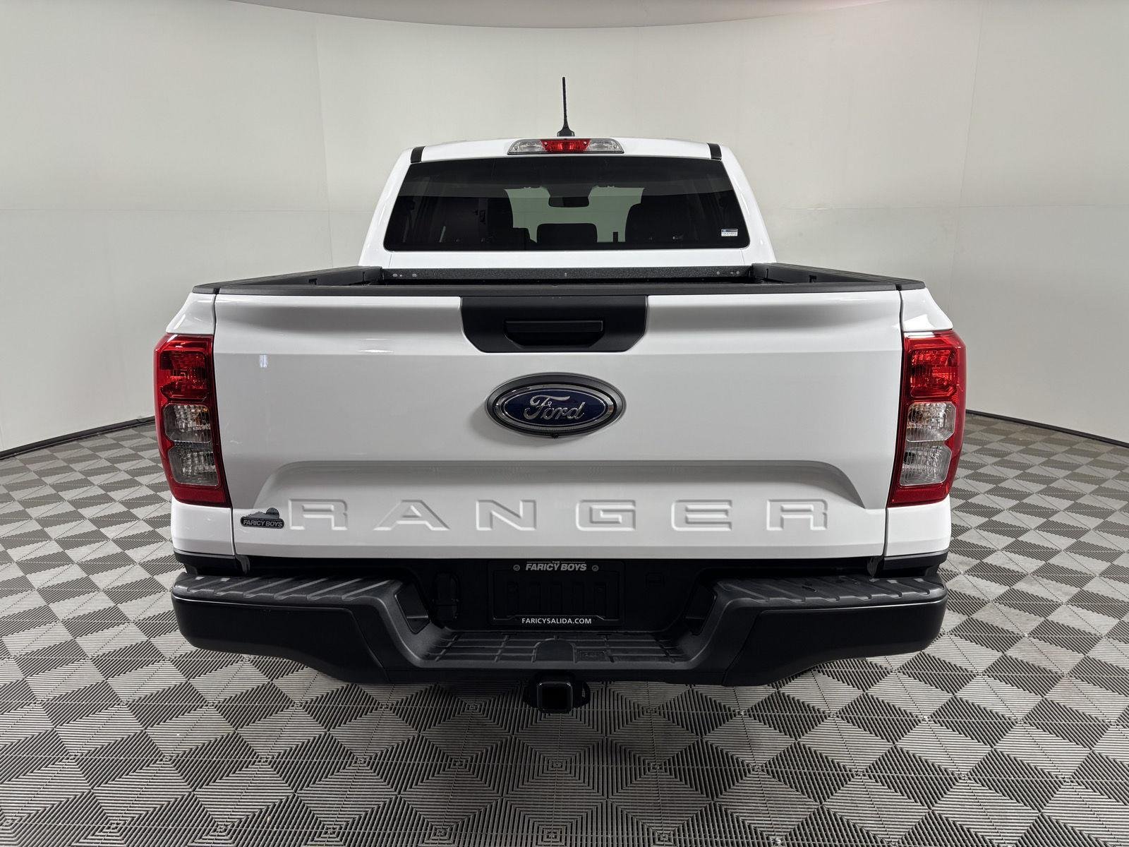 Used 2026 Oxford White Ford XL image 4