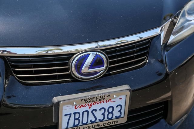 Used 2013 Black Lexus 200h image 13