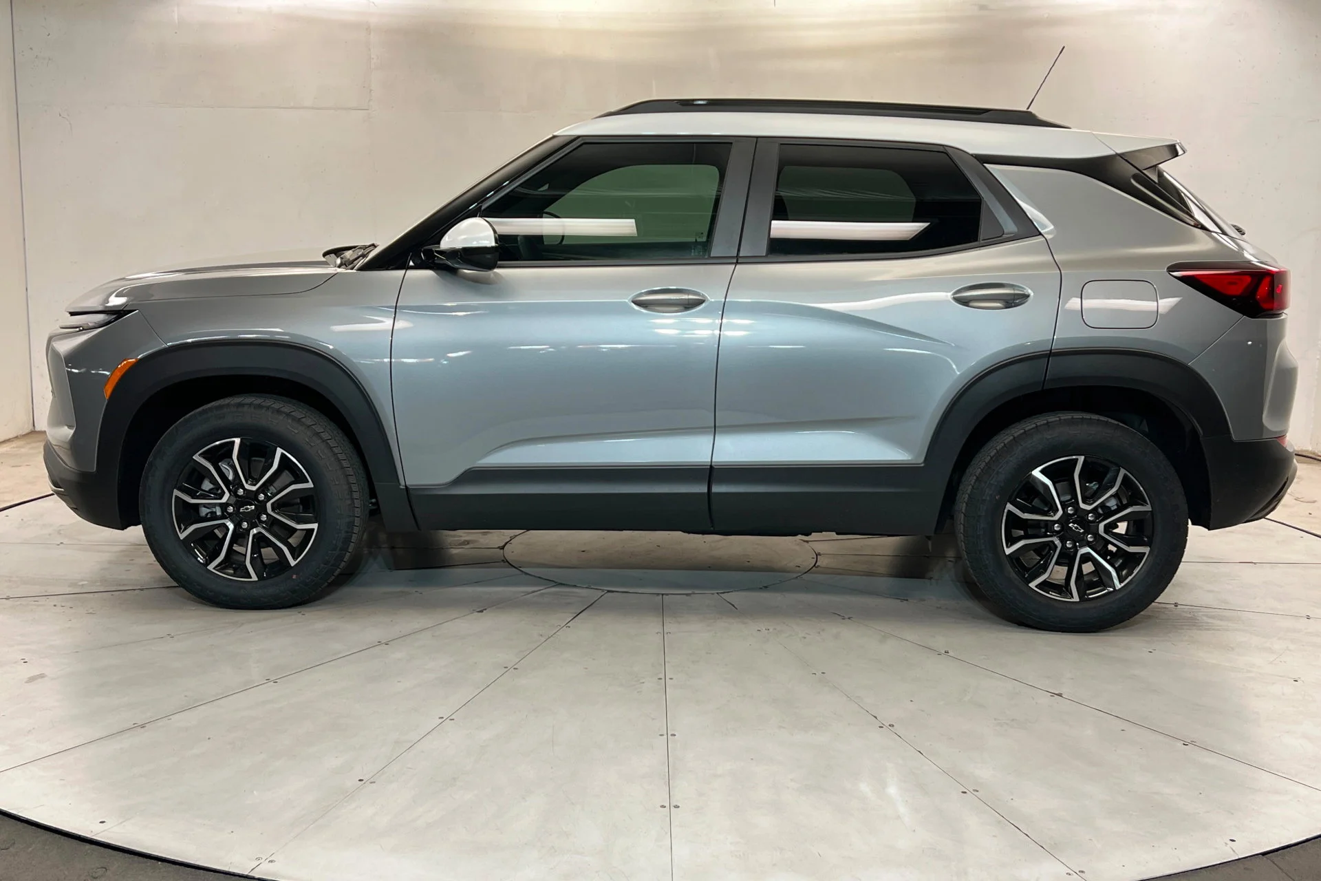 New 2026 Sterling Gray Metallic Chevrolet ACTIV image 2