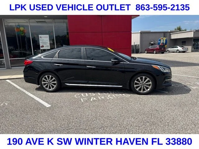 Used 2017 Black Hyundai Limited image 2