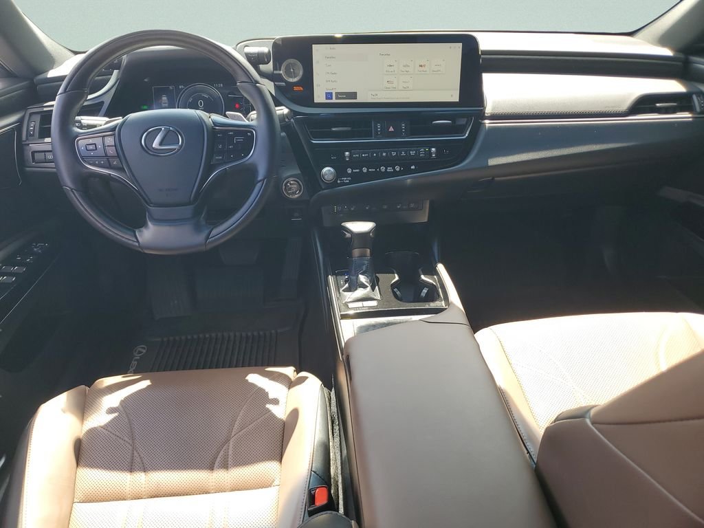 2024 Lexus ES Hybrid 300h Ultra Luxury - Photo 10