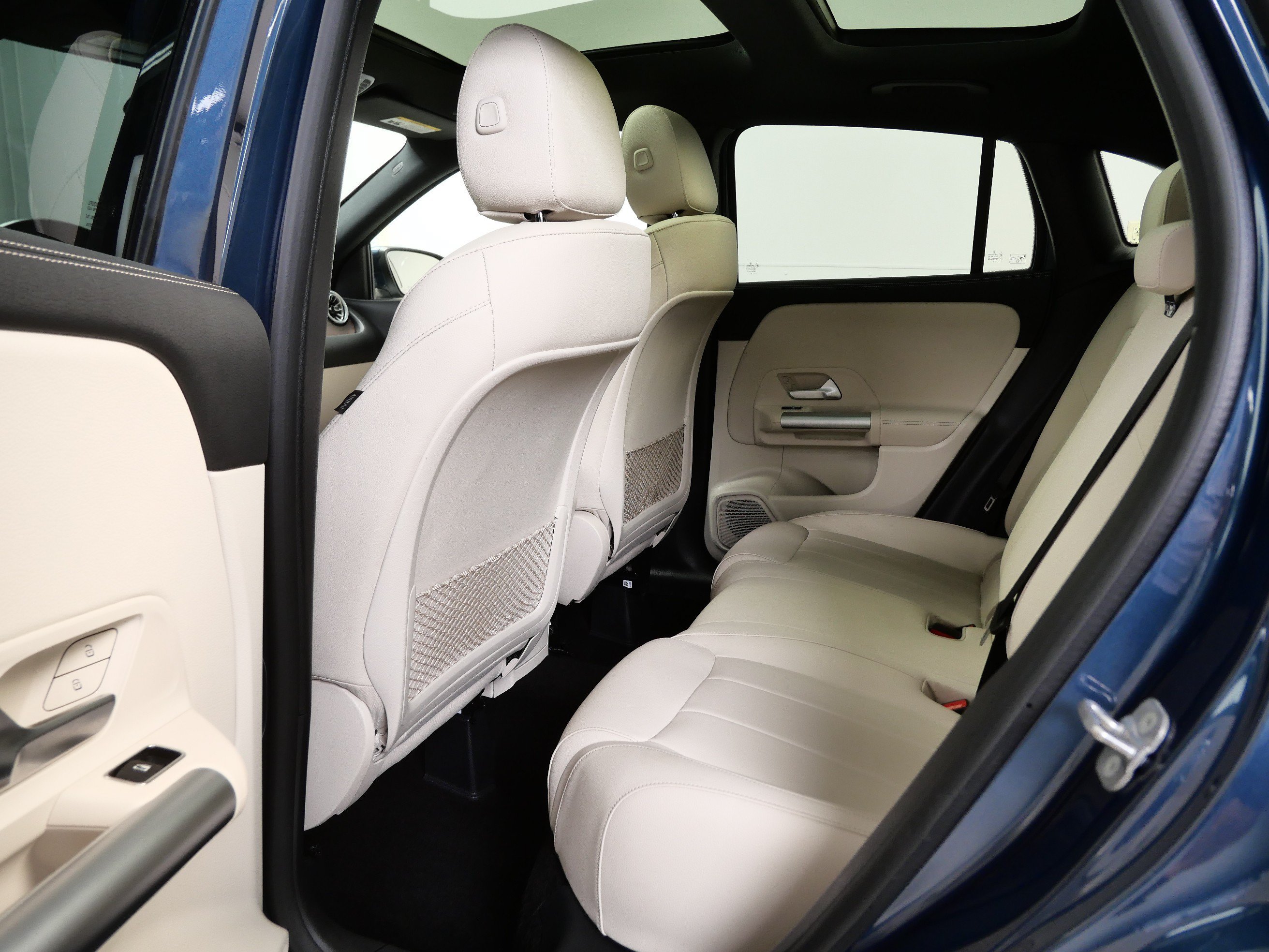 Certified Used 2023 Denim Blue Metallic Mercedes-Benz GLA 250 image 16