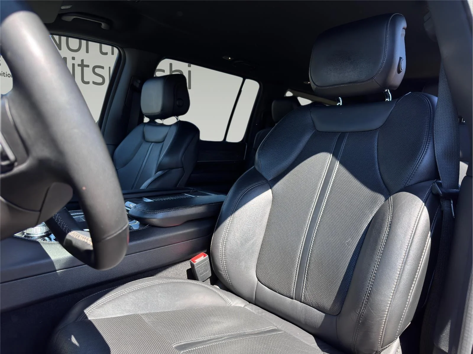 Used 2022 Diamond Black Crystal Pearlcoat Jeep Series II image 13