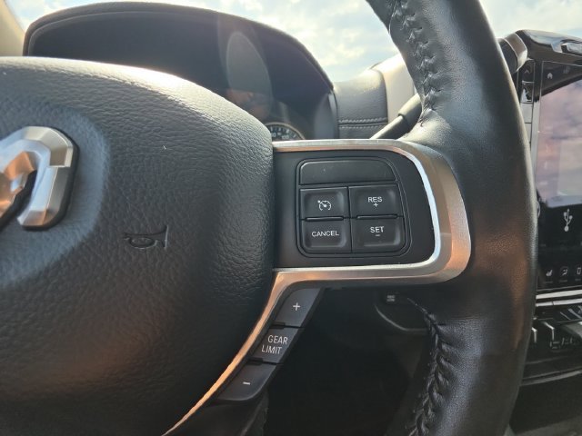 Used 2019 Blue Ram Laramie image 12
