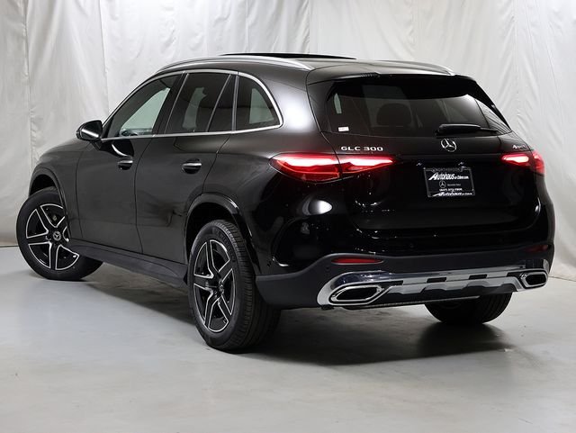 New 2026 Black Mercedes-Benz GLC 300 image 9
