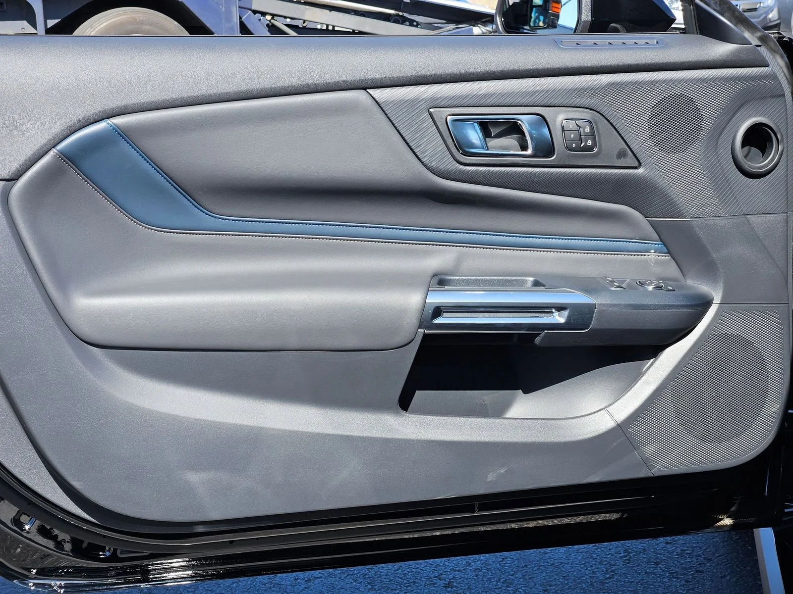 2025 Ford Mustang GT Premium Fastback - Photo 13