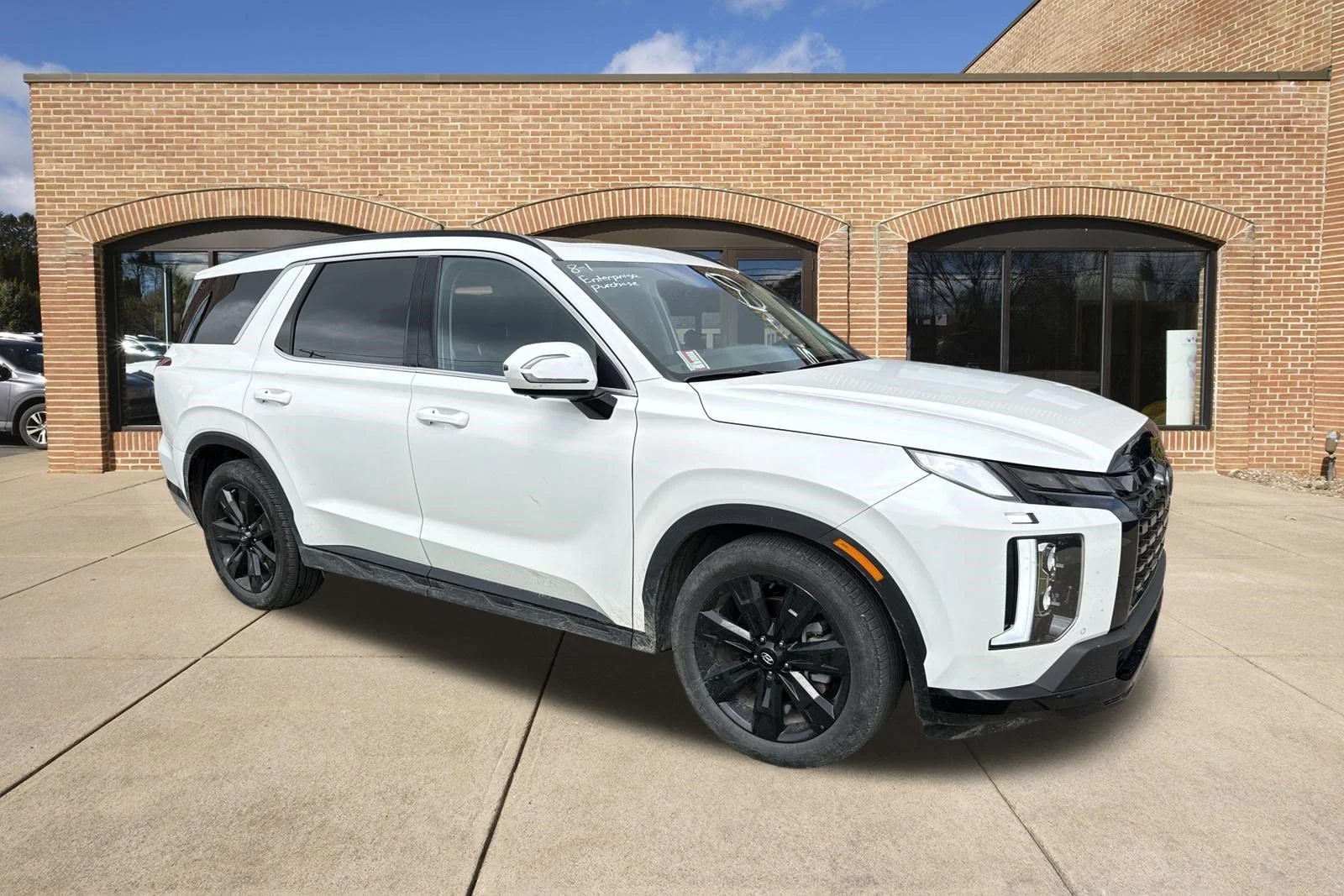 Used 2025 Hyper White Hyundai XRT image 1
