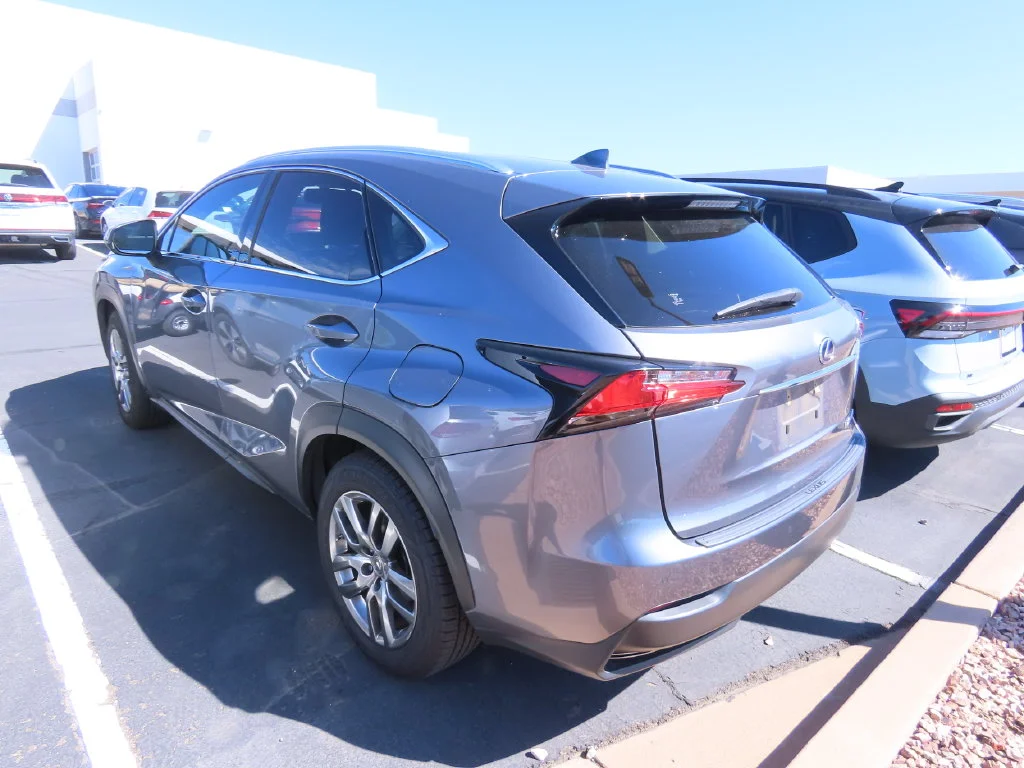 Used 2015 Gray Lexus 300h image 4