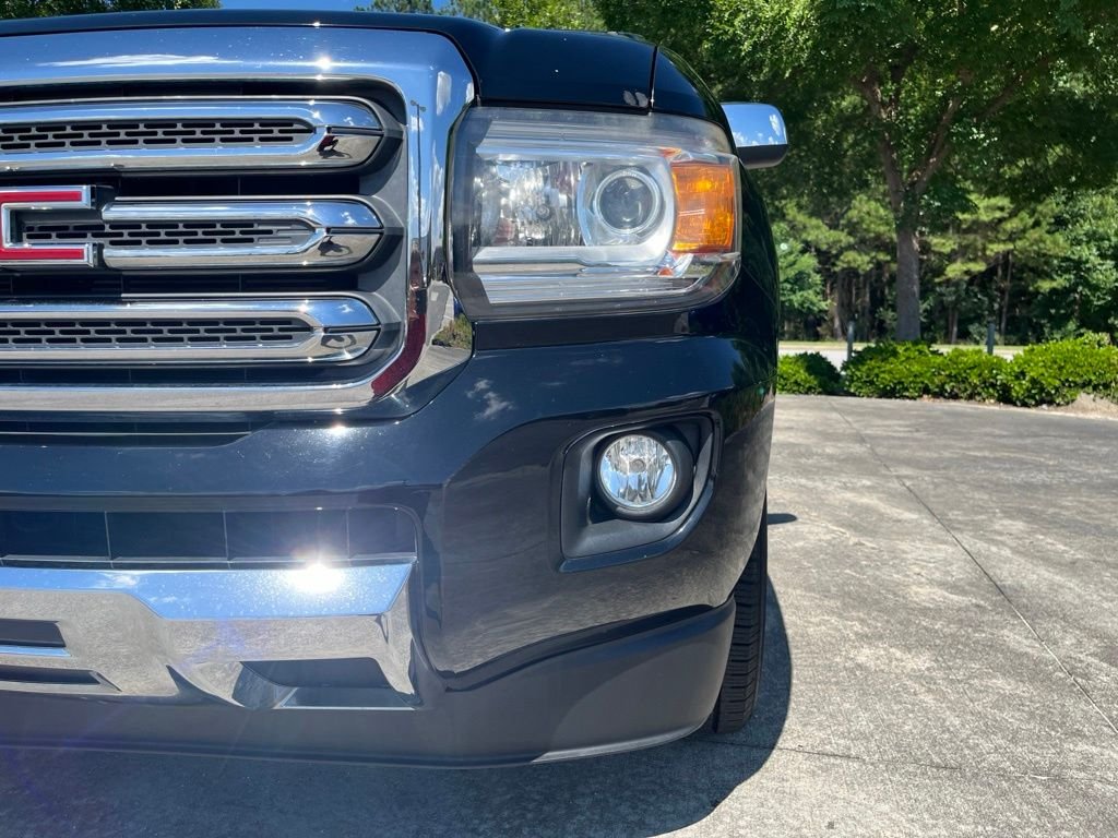 Used 2017 Black GMC SLT image 16